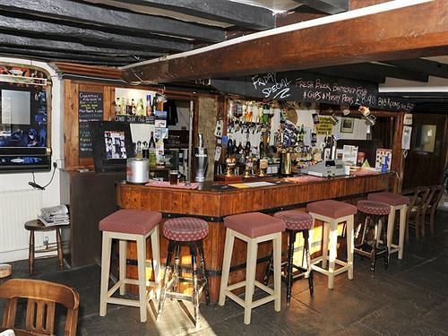 Horse & Groom 4*